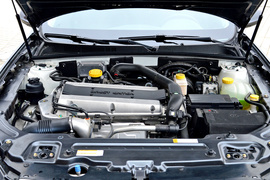 实拍北京汽车绅宝D320