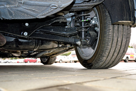 实拍北京汽车绅宝D320