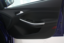 :2013款福克斯ST2.0T手动标准版到店实拍