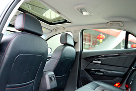 实拍北京汽车绅宝D320