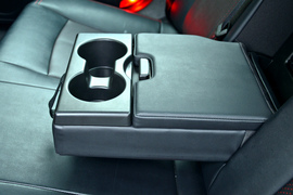 实拍北京汽车绅宝D320