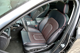 实拍北京汽车绅宝D320