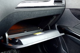 实拍北京汽车绅宝D320