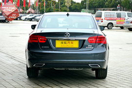 实拍北京汽车绅宝D320