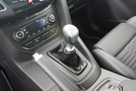 2013款福克斯ST2.0T手动标准版到店实拍