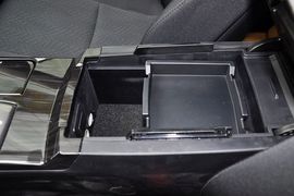 2010款丰田锐志2.5S风度菁华版