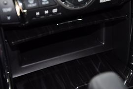 2010款丰田锐志2.5S风度菁华版