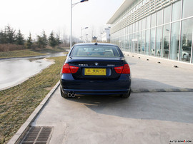 2009款宝马3外观