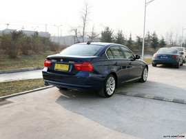 2009款宝马3外观