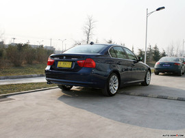 2009款宝马3外观