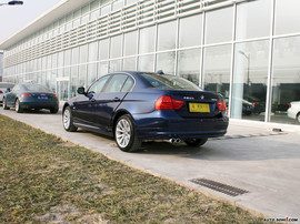 2009款宝马3外观