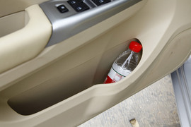 2013款海马M3试驾