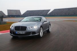 2013款宾利欧陆GT极速版试驾实拍