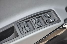 2013款江淮和悦RS