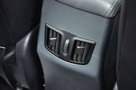 2013款江淮和悦RS