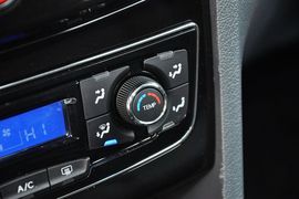 2013款江淮和悦RS