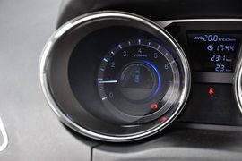 2013款江淮和悦RS