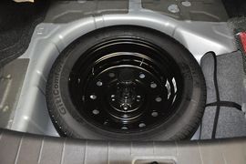 2012款江淮和悦1.5L手动尊逸运动型