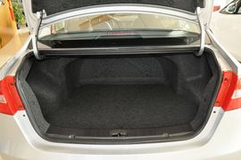 2012款江淮和悦1.5L手动尊逸运动型