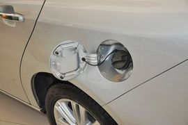 2012款江淮和悦1.5L手动尊逸运动型