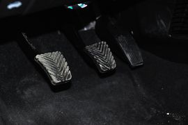 2012款江淮和悦1.5L手动尊逸运动型