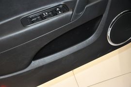 2012款江淮和悦1.5L手动尊逸运动型