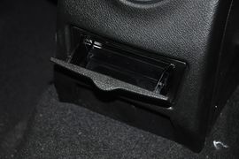 2012款江淮和悦1.5L手动尊逸运动型