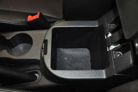 2012款江淮和悦1.5L手动尊逸运动型