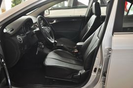 2012款江淮和悦1.5L手动尊逸运动型