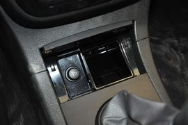 2012款江淮和悦1.5L手动尊逸运动型