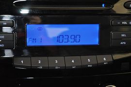 2012款江淮和悦1.5L手动尊逸运动型