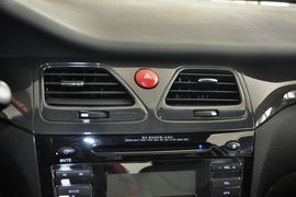 2012款江淮和悦1.5L手动尊逸运动型