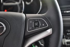 2012款江淮和悦1.5L手动尊逸运动型