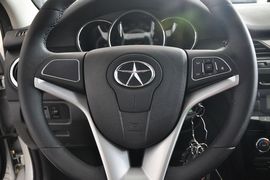 2012款江淮和悦1.5L手动尊逸运动型