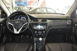 2012款江淮和悦1.5L手动尊逸运动型