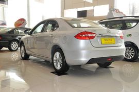 2012款江淮和悦1.5L手动尊逸运动型