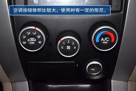 2013款途胜2.0L手动两驱时尚型到店实拍