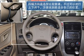 2013款途胜2.0L手动两驱时尚型到店实拍