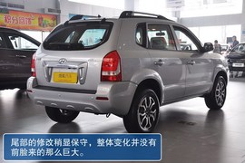 2013款途胜2.0L手动两驱时尚型到店实拍