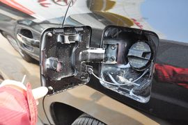 2013款江淮瑞鹰手动两驱型