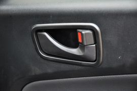 2013款江淮瑞鹰手动两驱型