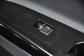 2013款江淮瑞鹰手动两驱型