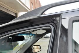 2013款江淮瑞鹰手动两驱型