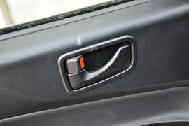 2013款江淮瑞鹰手动两驱型