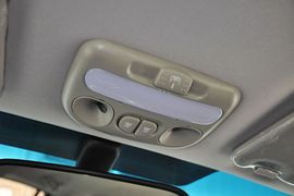 2013款江淮瑞鹰手动两驱型