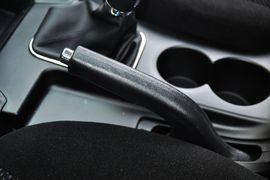 2013款江淮瑞鹰手动两驱型