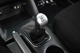 2013款江淮瑞鹰手动两驱型