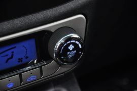 2013款江淮瑞鹰手动两驱型