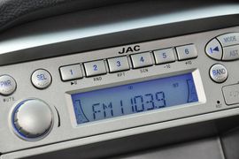 2013款江淮瑞鹰手动两驱型