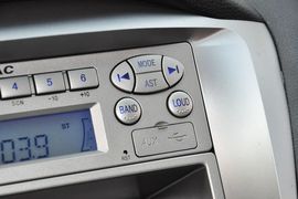 2013款江淮瑞鹰手动两驱型